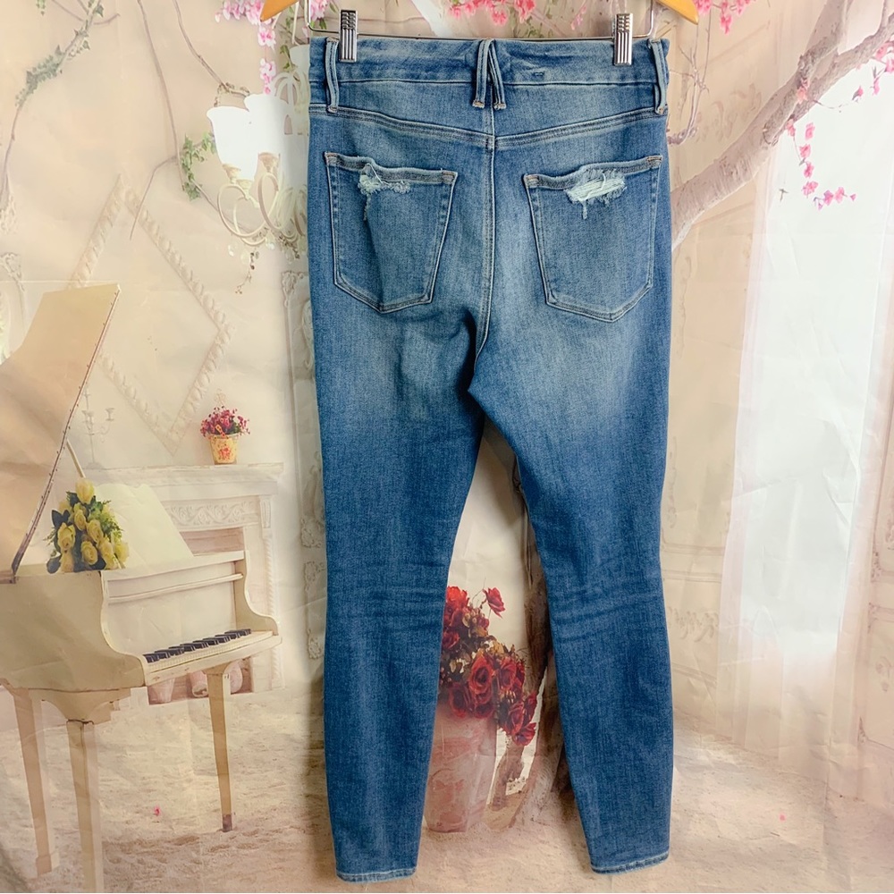 Good American Tear Down Hem Skinny Ankle Distressed Jeans - Picture 4 of 10